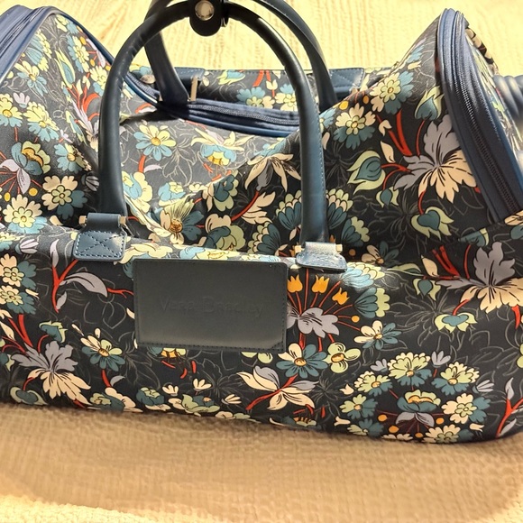 Vera Bradley Travel Bag - Picture 2 of 6
